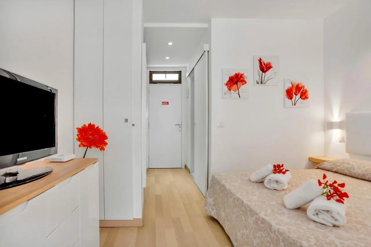 شقة On The Beach, Sea View, Fast Fiber, Pool, Parking بلايا ذي لاس أميريكاس 0*,  إسبانيا